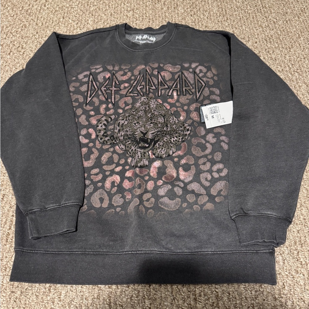 FOREVER 21 Def Leppard Charcoal Gray Sweater NWT